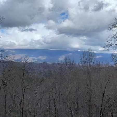 Cozy Cabin With Hot Tub And Smoky Mountain Views! Villa Bryson City Exterior photo