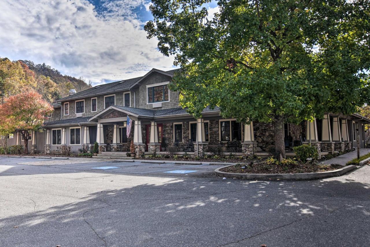 Cozy Cabin With Hot Tub And Smoky Mountain Views! Villa Bryson City Exterior photo